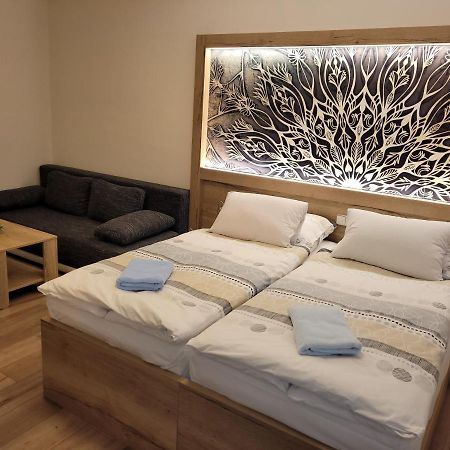 Hotel Gol Prostějov Εξωτερικό φωτογραφία