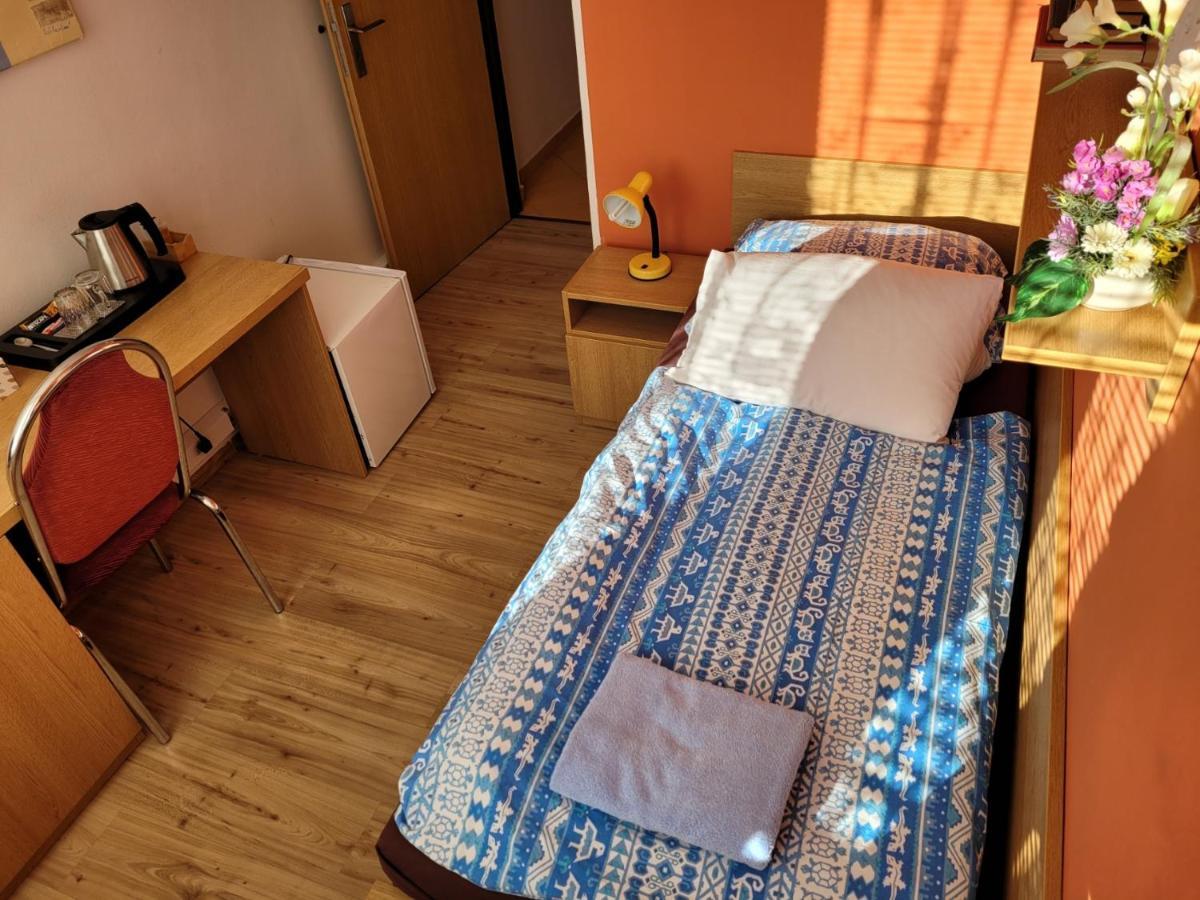 Hotel Gol Prostějov Εξωτερικό φωτογραφία
