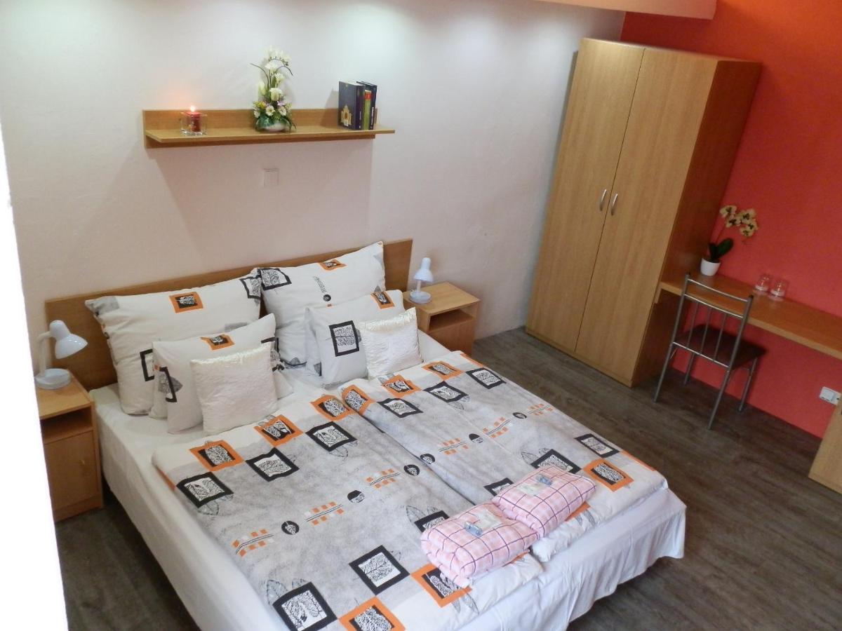 Hotel Gol Prostějov Εξωτερικό φωτογραφία
