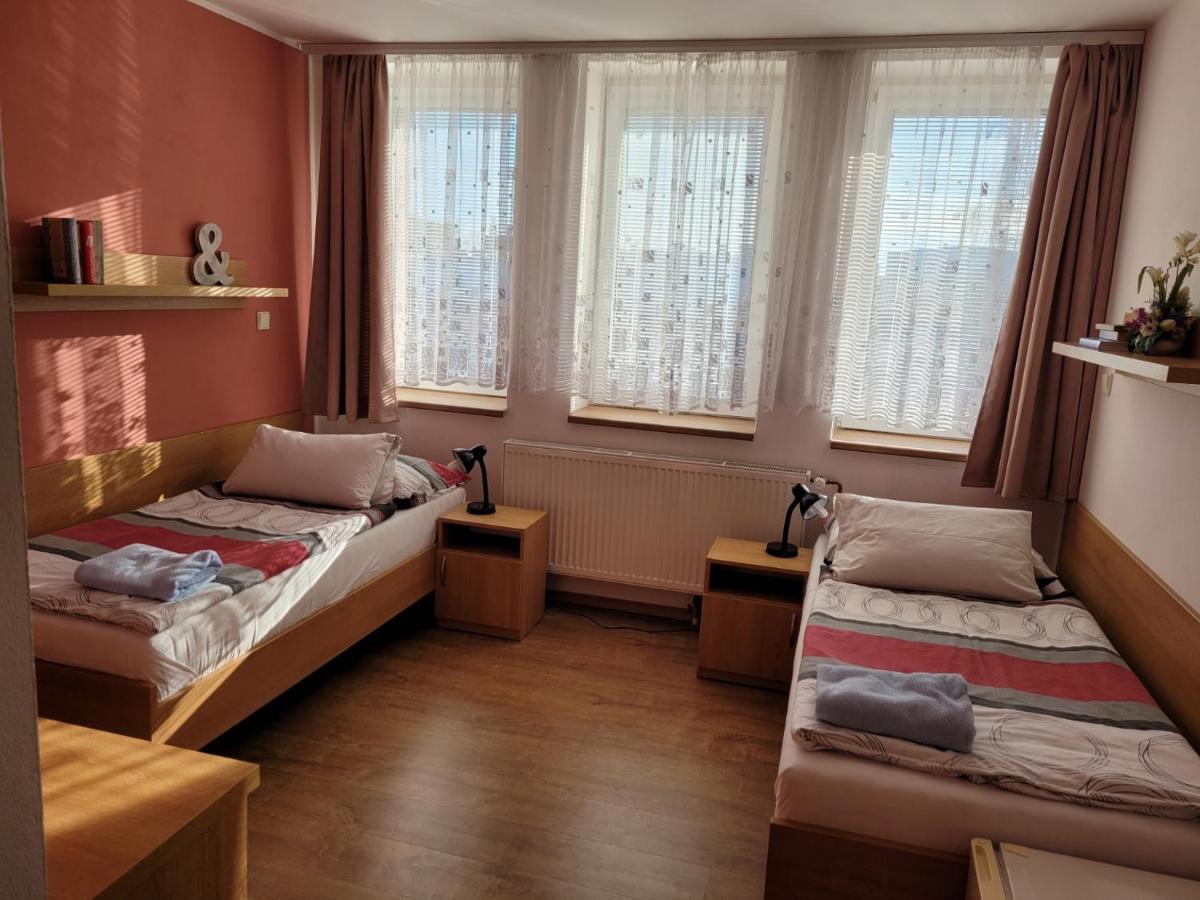Hotel Gol Prostějov Εξωτερικό φωτογραφία