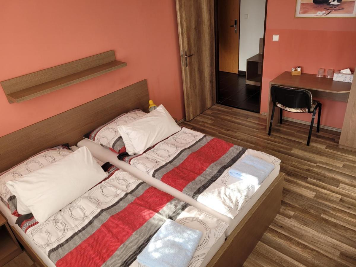 Hotel Gol Prostějov Εξωτερικό φωτογραφία