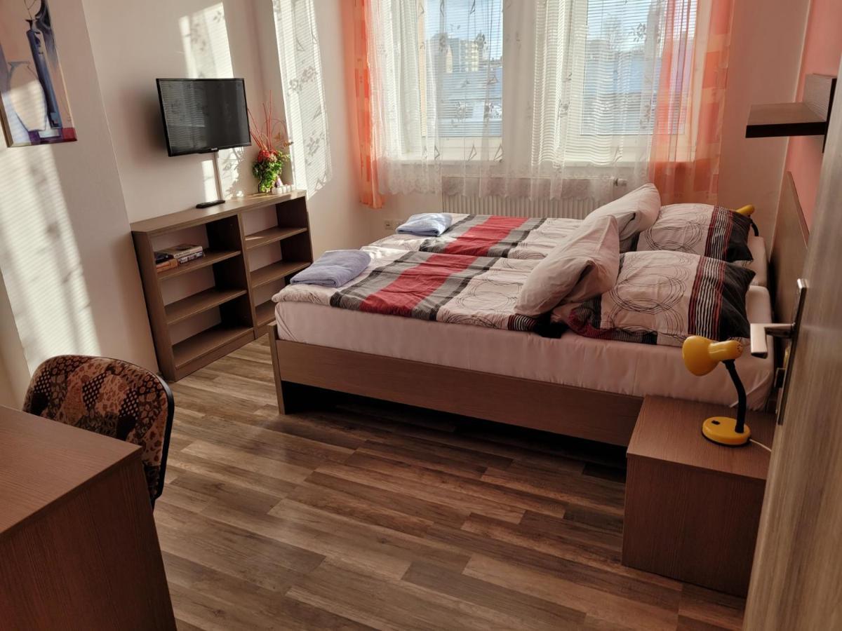 Hotel Gol Prostějov Εξωτερικό φωτογραφία
