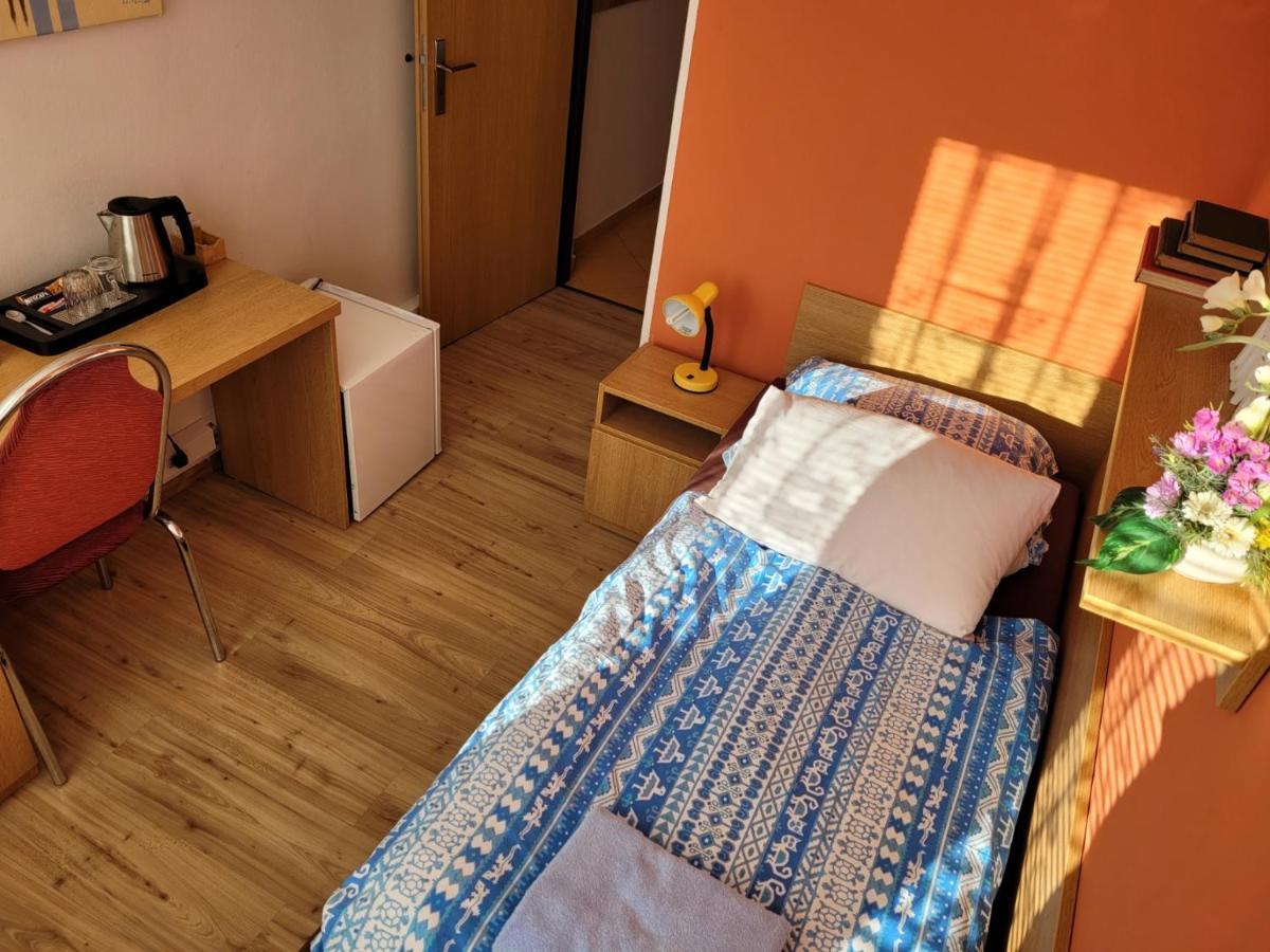 Hotel Gol Prostějov Εξωτερικό φωτογραφία