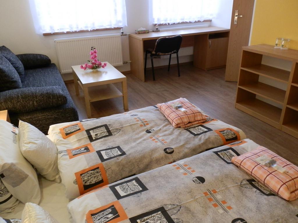 Hotel Gol Prostějov Εξωτερικό φωτογραφία
