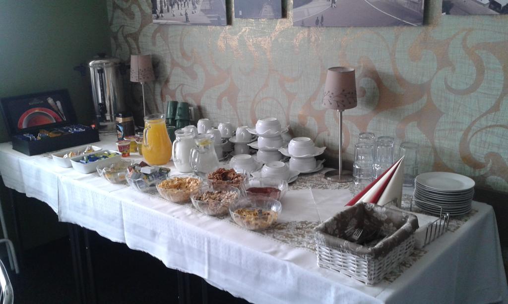 Hotel Gol Prostějov Εξωτερικό φωτογραφία