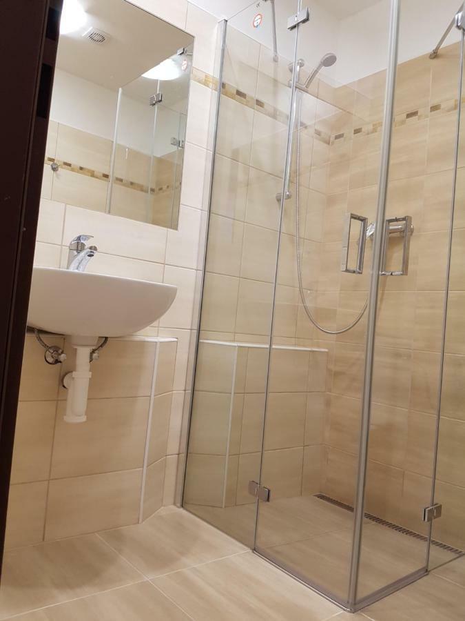 Hotel Gol Prostějov Εξωτερικό φωτογραφία